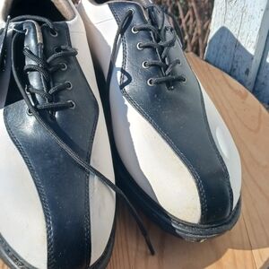 new women's 10 Black and White Lace-Up golf Shoes